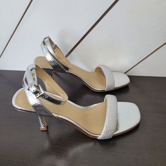 NEW Michael Kors Carrie Sandal Women's 6.5M Silver Metallic Leather Heels - Picture 6 of 13